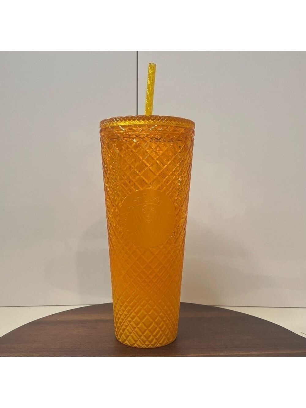 Starbucks 2022 Orange Mango Ombre Studded Venti Tumbler 24 oz BNWT